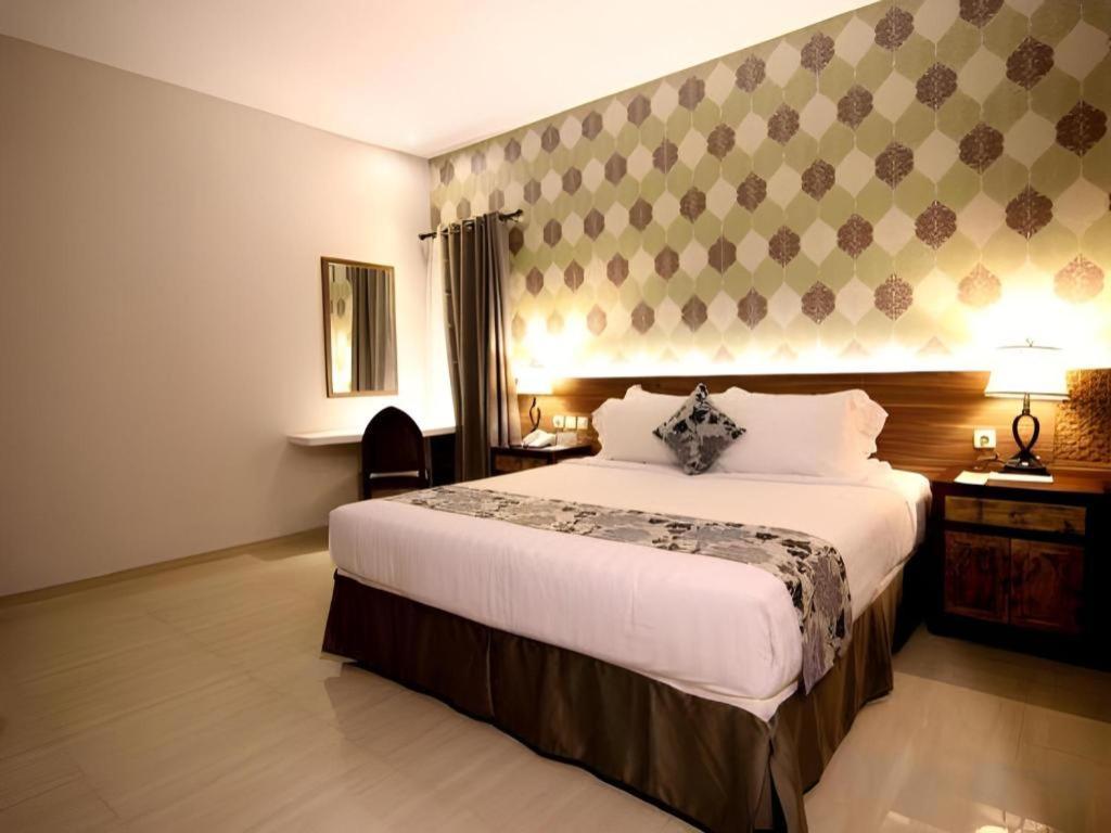 Hotel Grand Amira Solo, Azana Collection 2*