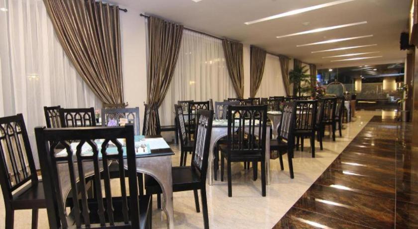 Grand Amira Solo, Azana Collection Hotel