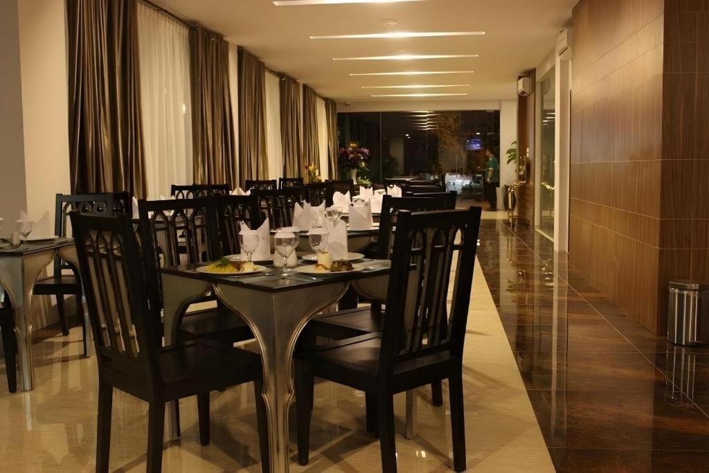 Grand Amira Solo, Azana Collection Surakarta (Solo)